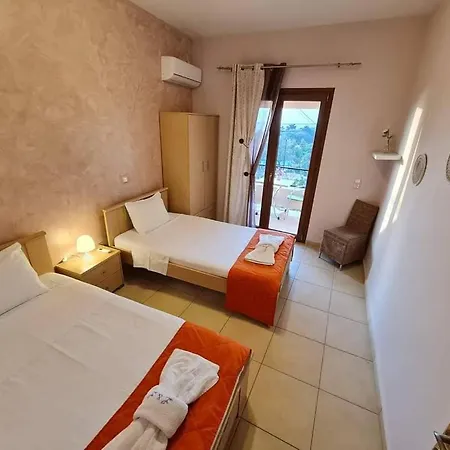 Apartman Loukia's And Paramónasz