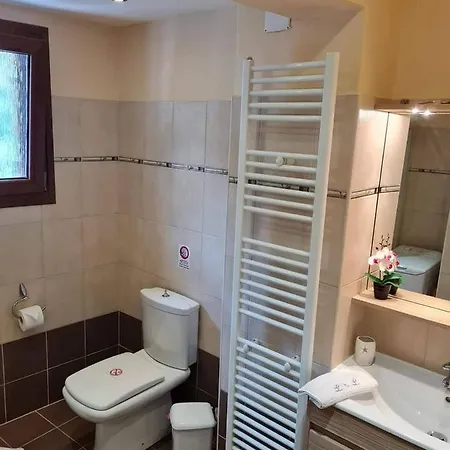 Loukia's And Apartamento