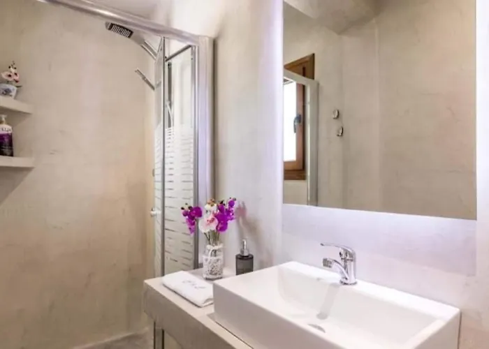 Loukia's And شقة *