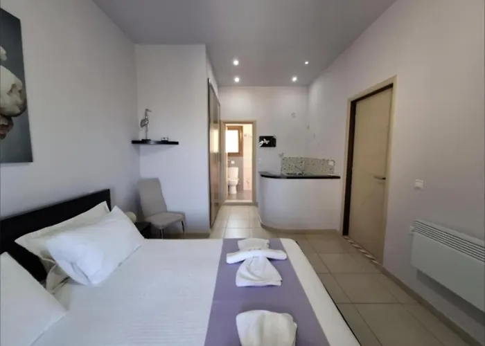 Loukia's And Paramonas (Corfu)