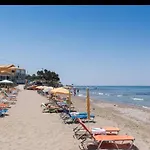 Apartament Loukia's And Paramonas (Corfu)