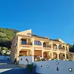 Loukia's And Apartament Paramonas (Corfu)