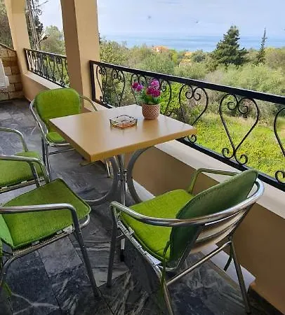 Loukia's And Appartement Paramonas (Corfu)